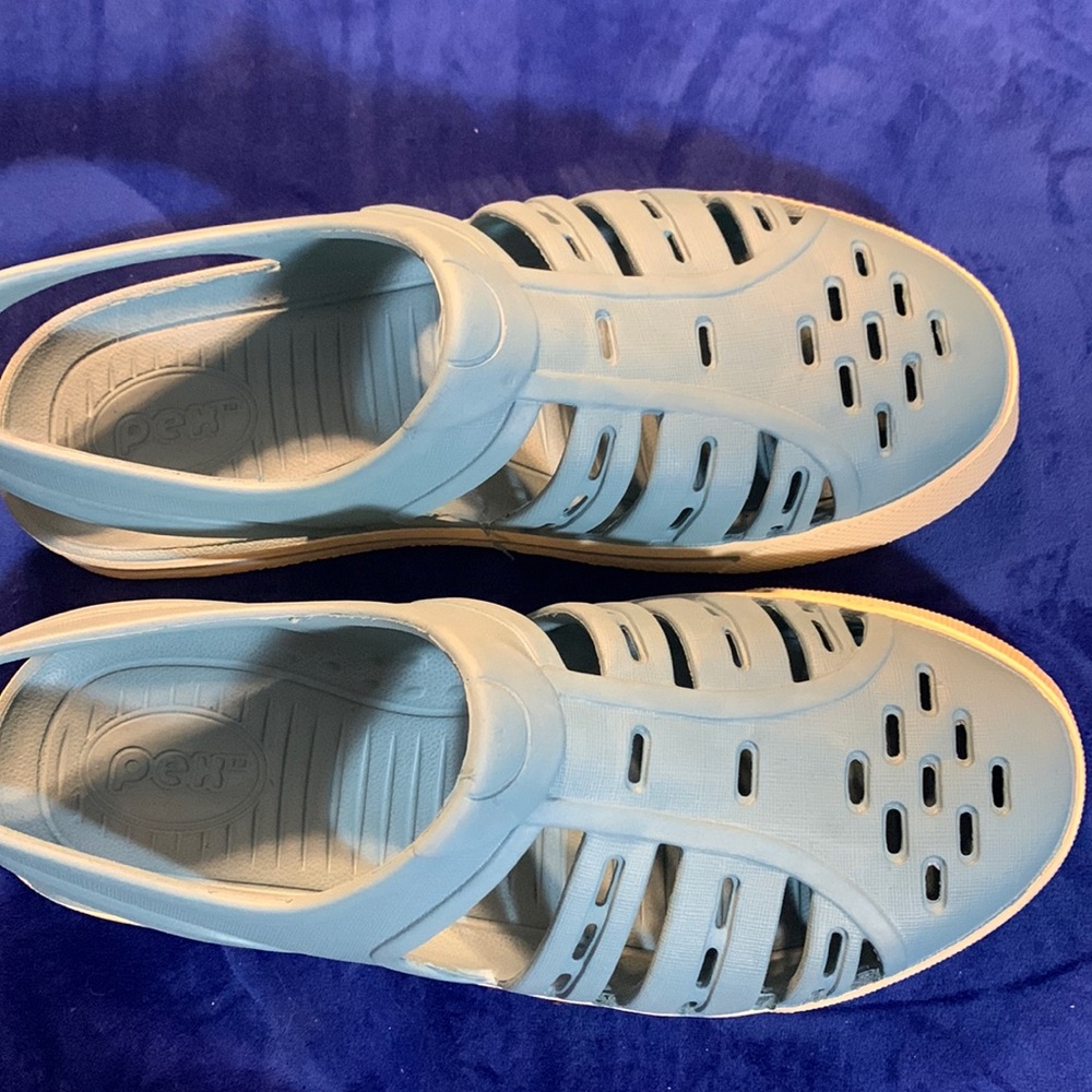 Women’s water shoe.